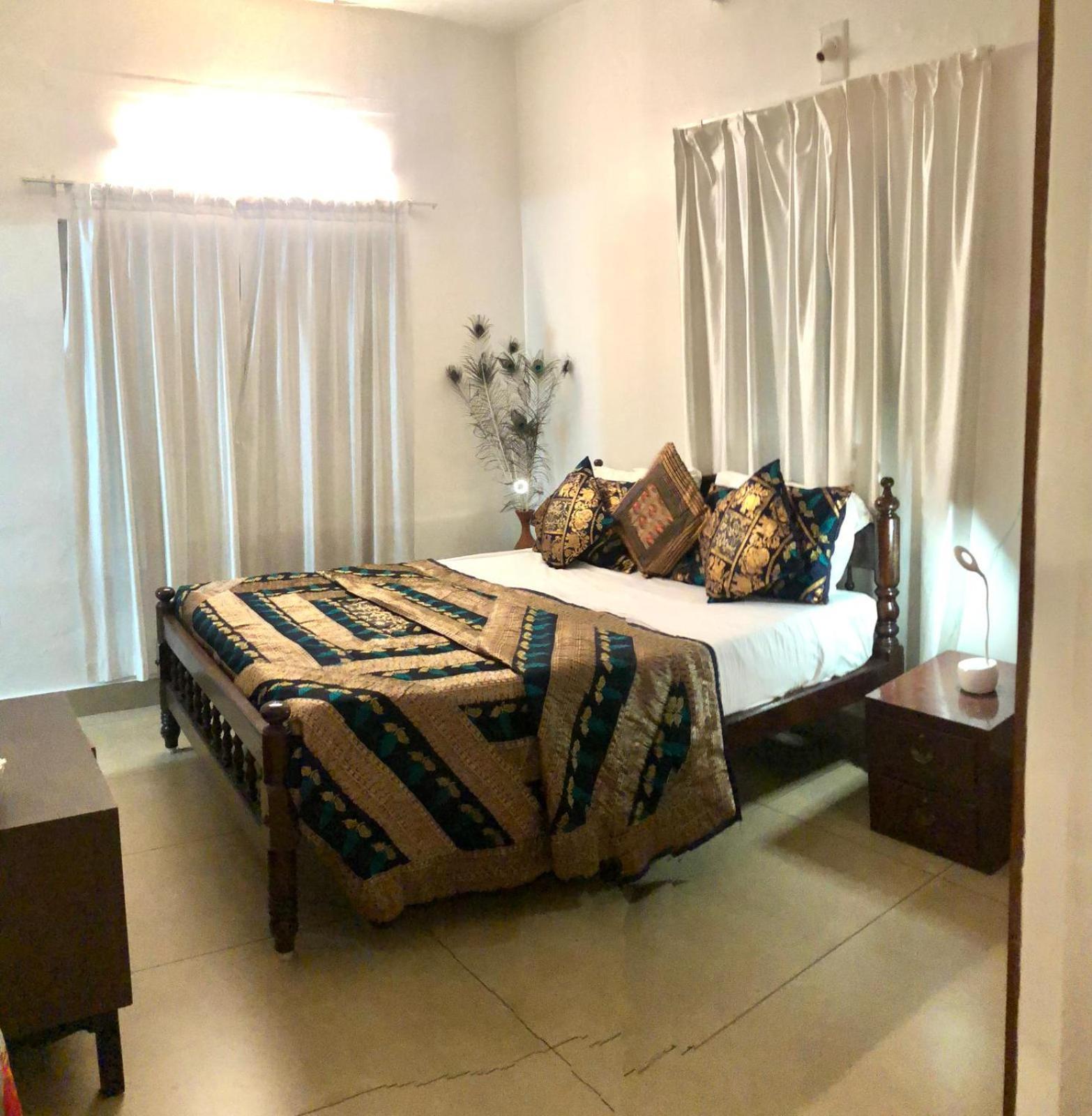 Mother Tree Inn Kochi 外观 照片